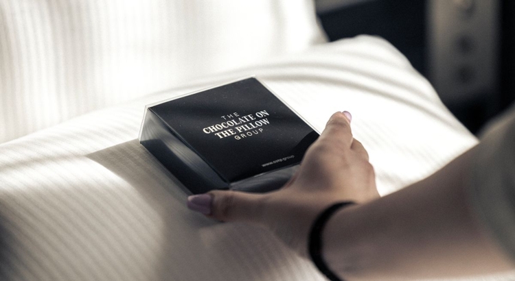 Chocolate on the Pillow Foto Roland Fechter