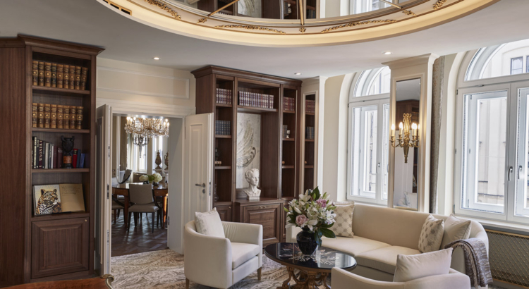 Vier Jahreszeiten Kempinski München Ludwig Suite Bibliothek Foto Kempinski Hotels