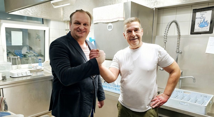 JVA Holiday Inn Luebeck Christian Schmidt GM Stephan K Foto JVA Lübeck Holiday Inn Lübeck