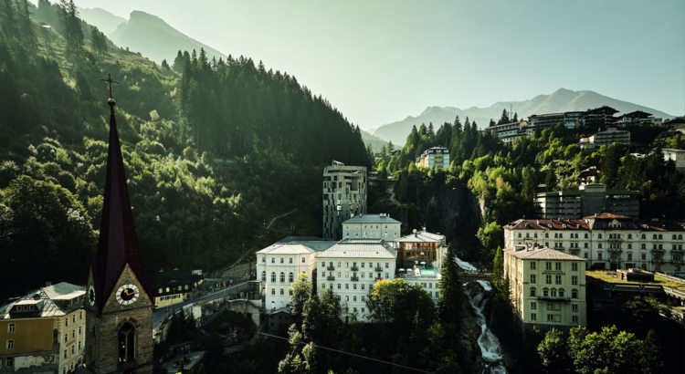 Urban Nature Badeschloss Bad Gastein Foto DSR
